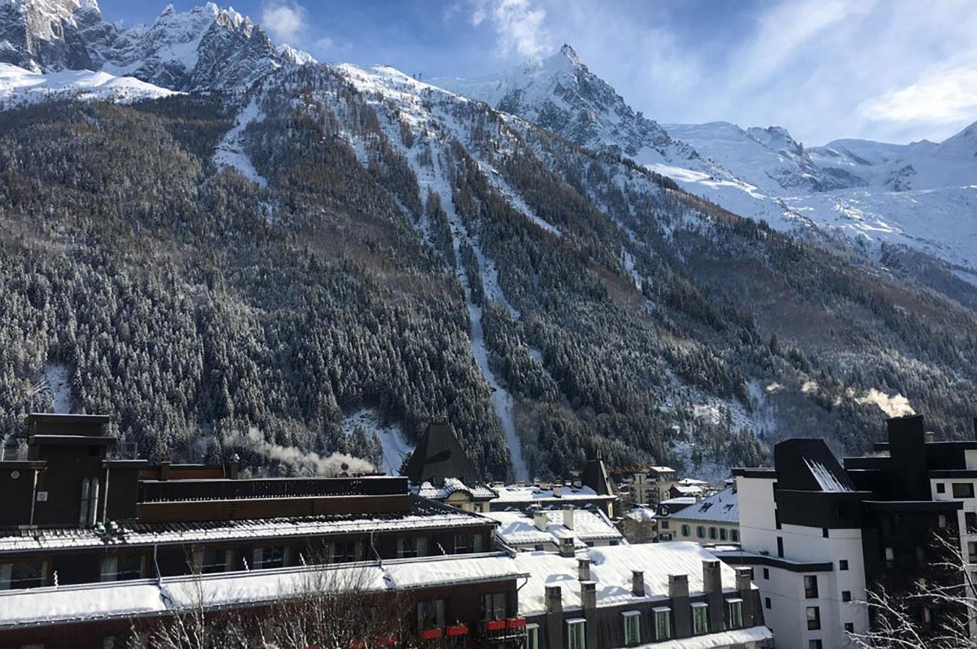 Hotel Mont-Blanc Шамони Екстериор снимка